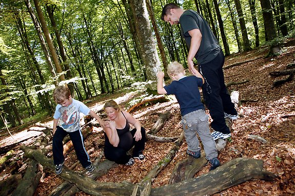 Familj i skog