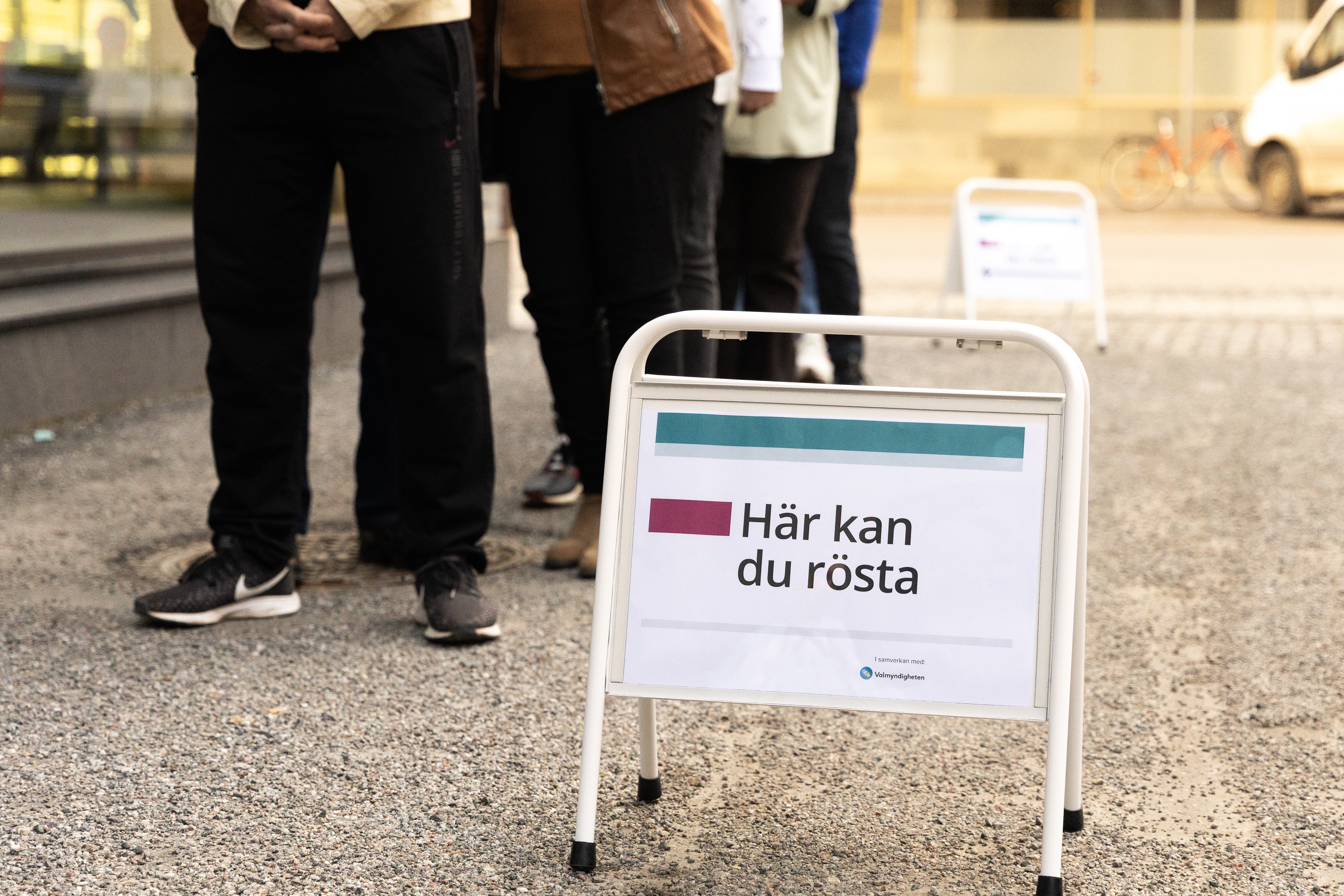 Kö till vallokal